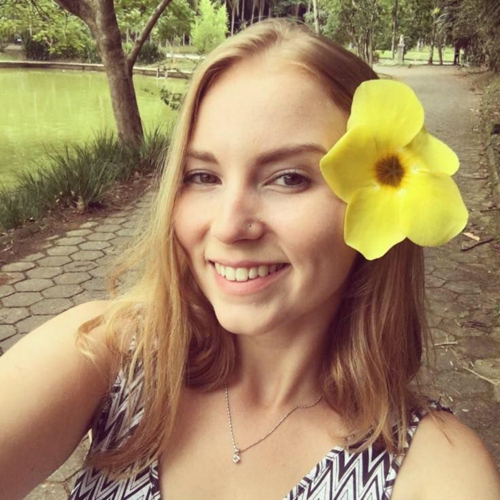 Meet your Posher, Manoela